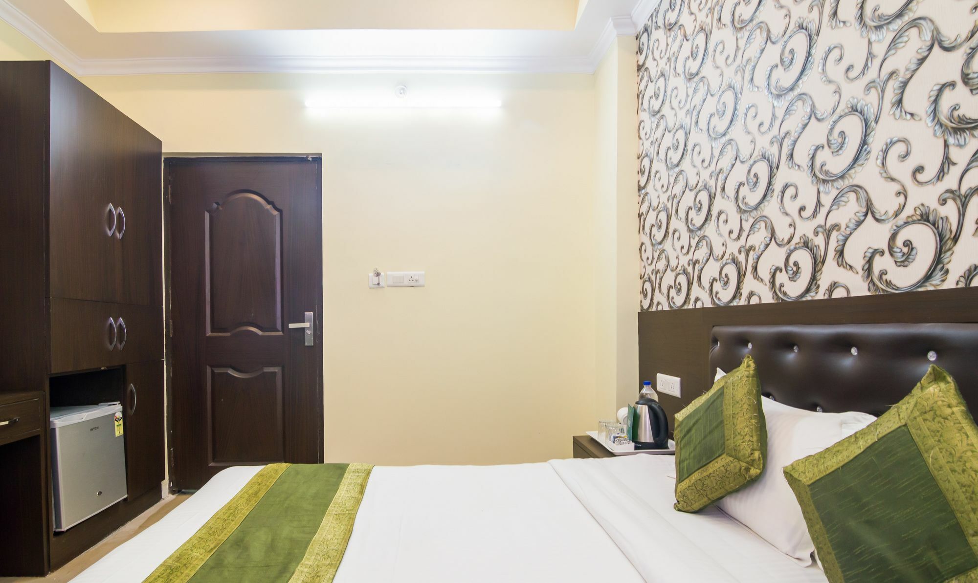 Itsy By Treebo - Coral Tree Gomti Nagar Hotel Lucknow Buitenkant foto