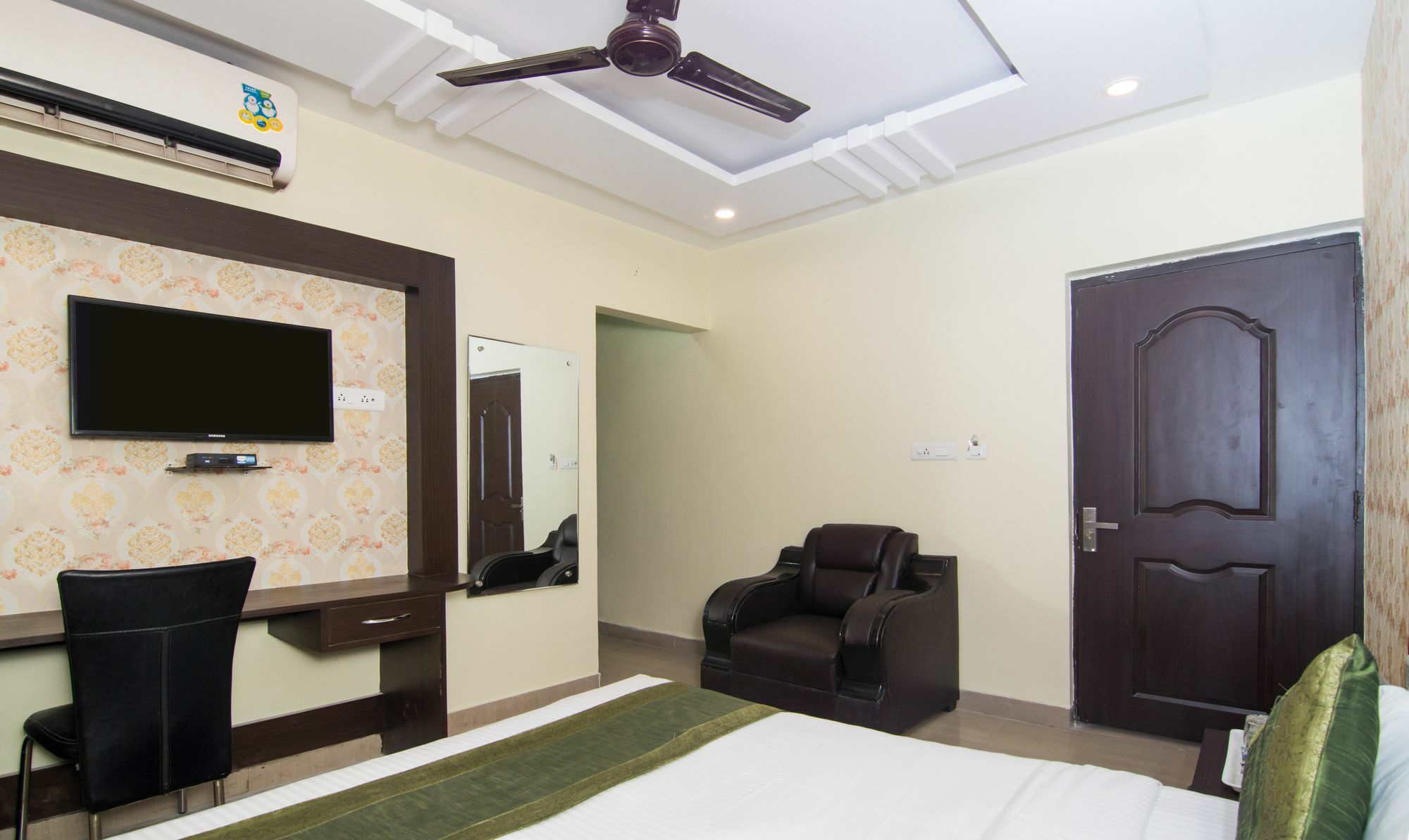 Itsy By Treebo - Coral Tree Gomti Nagar Hotel Lucknow Buitenkant foto